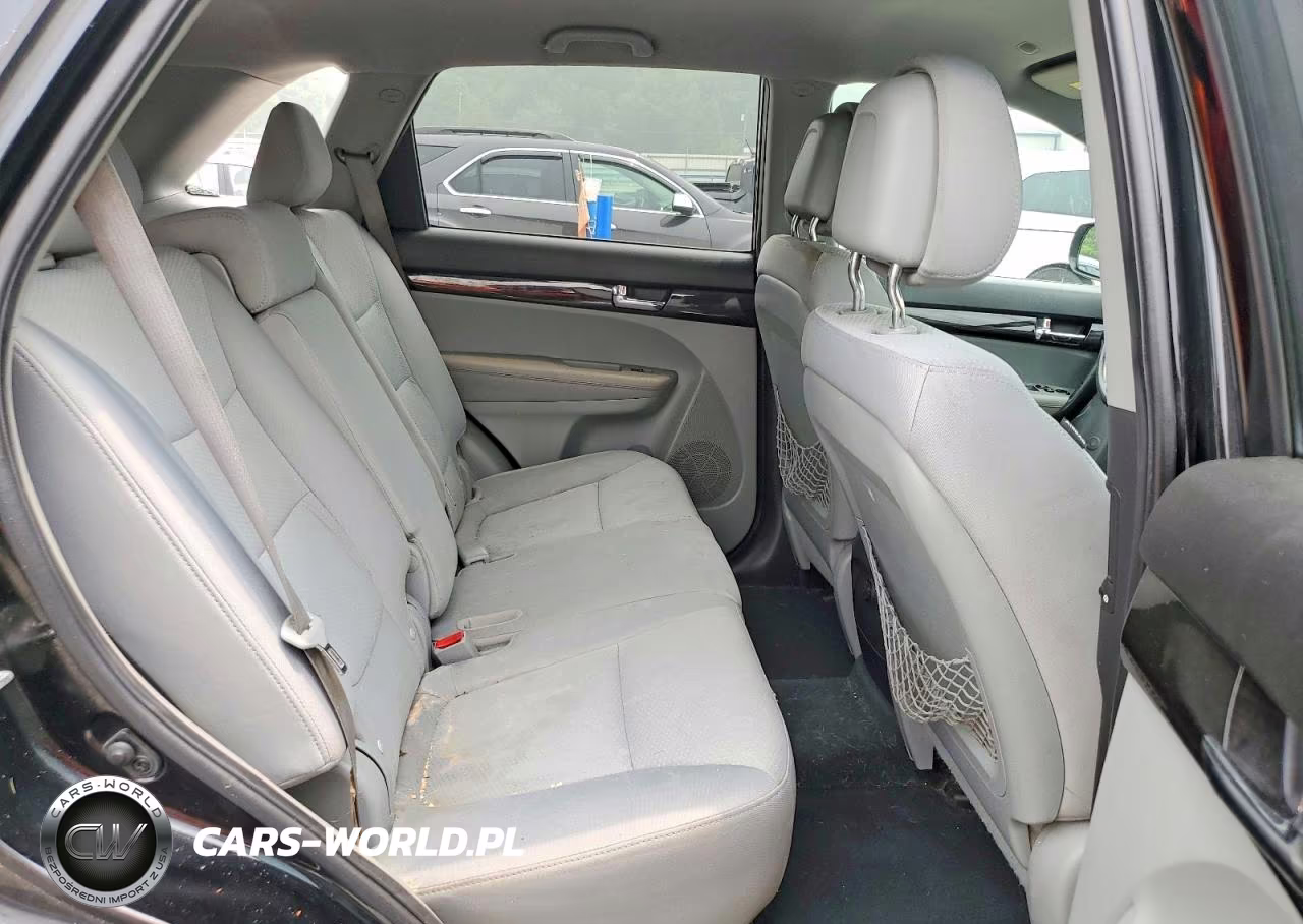 2011 Kia Sorento Lx VIN:5XYKT3A1XBG074743 - 11