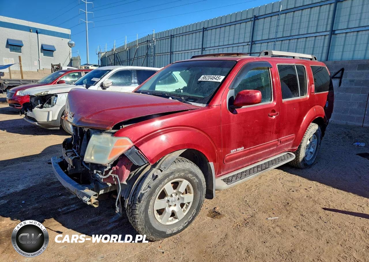 2005 Nissan Pathfinder Le