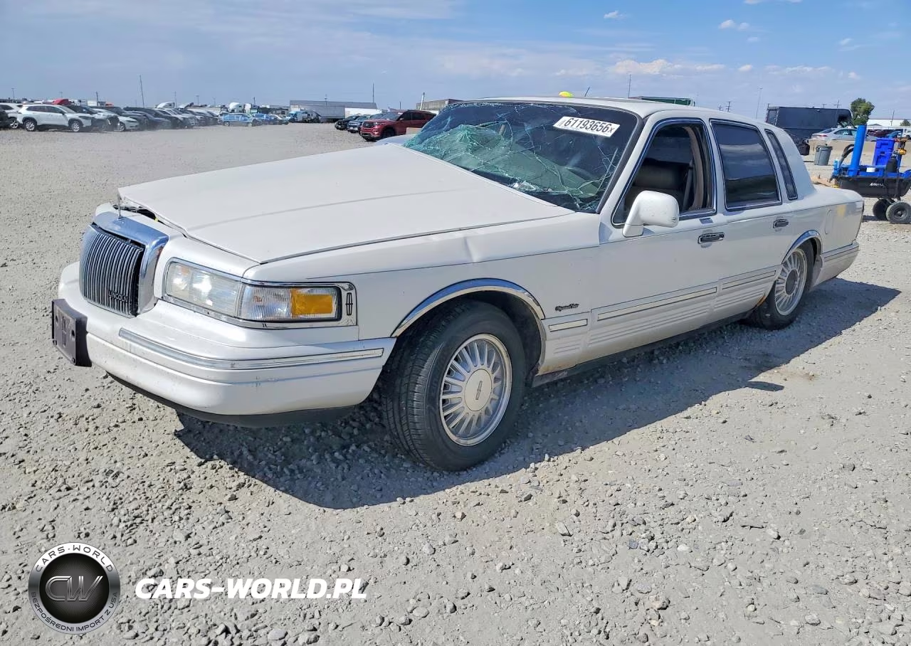 1997 Lincoln Town Car Signature-Touring