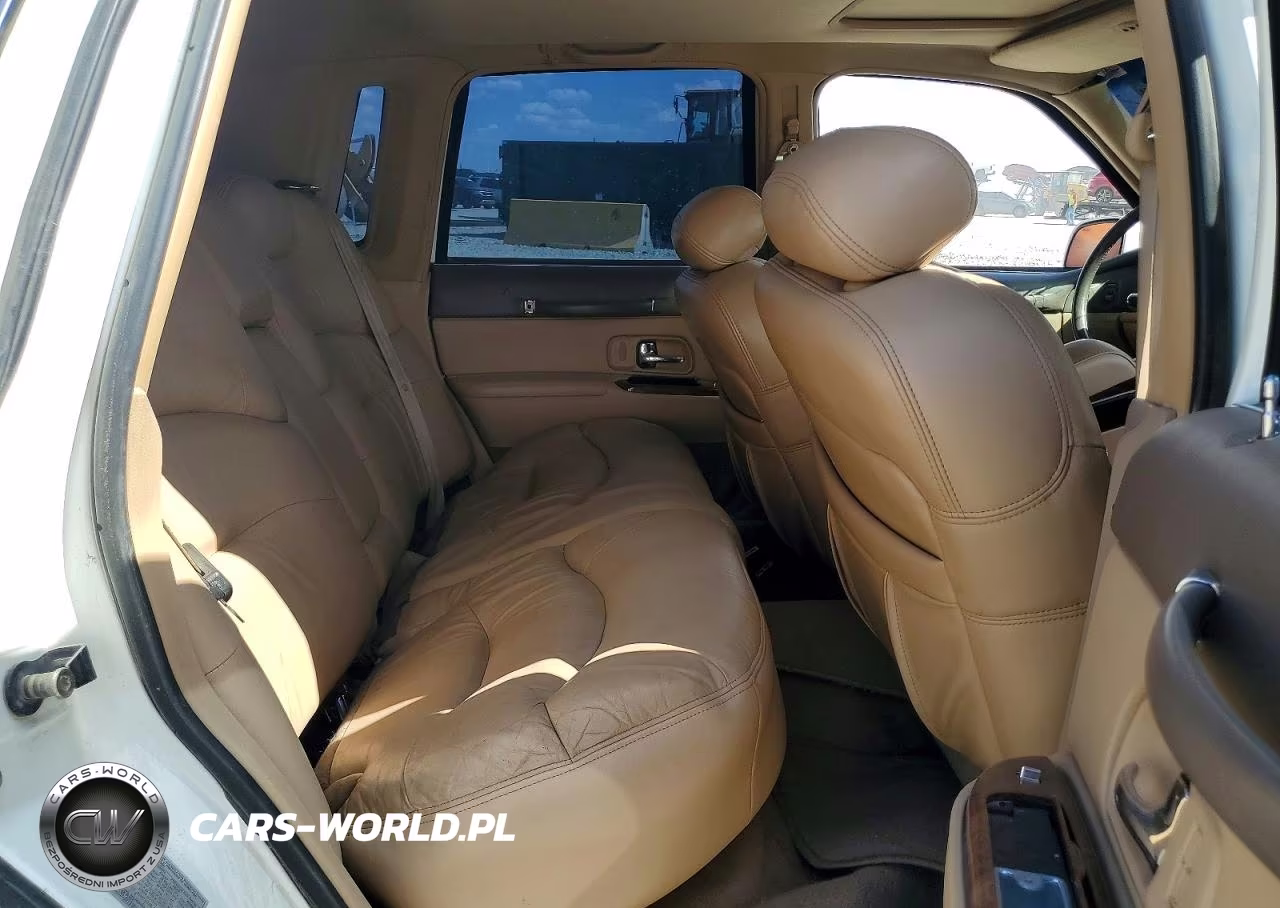 1997 Lincoln Town Car Signature-Touring VIN:1LNLM82W3VY662564 - 10