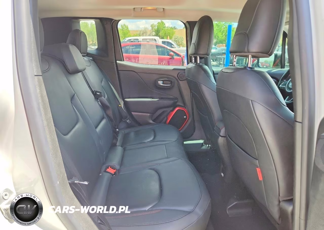 2016 Jeep Renegade Trailhawk VIN:ZACCJBCT4GPD22852 - 11
