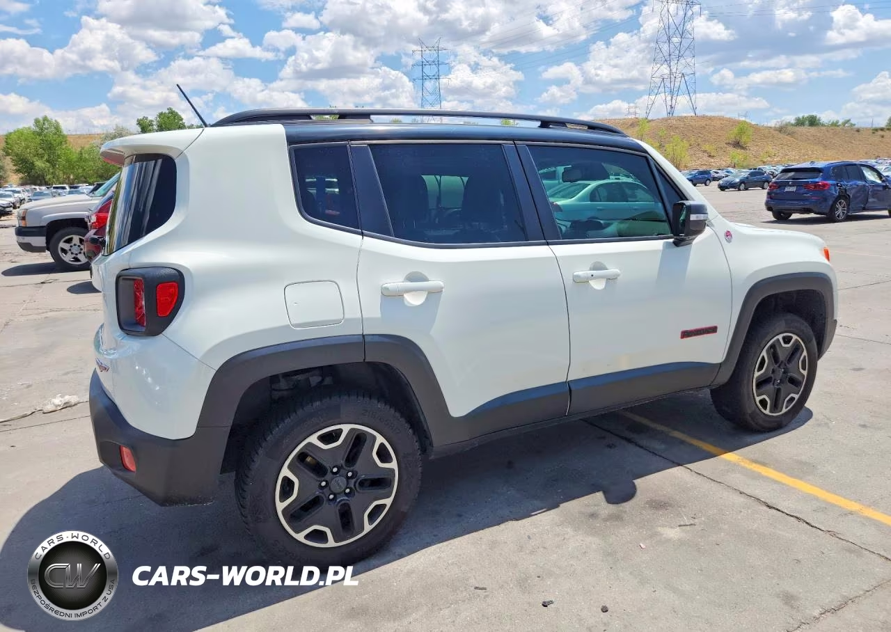 2016 Jeep Renegade Trailhawk VIN:ZACCJBCT4GPD22852 - 3