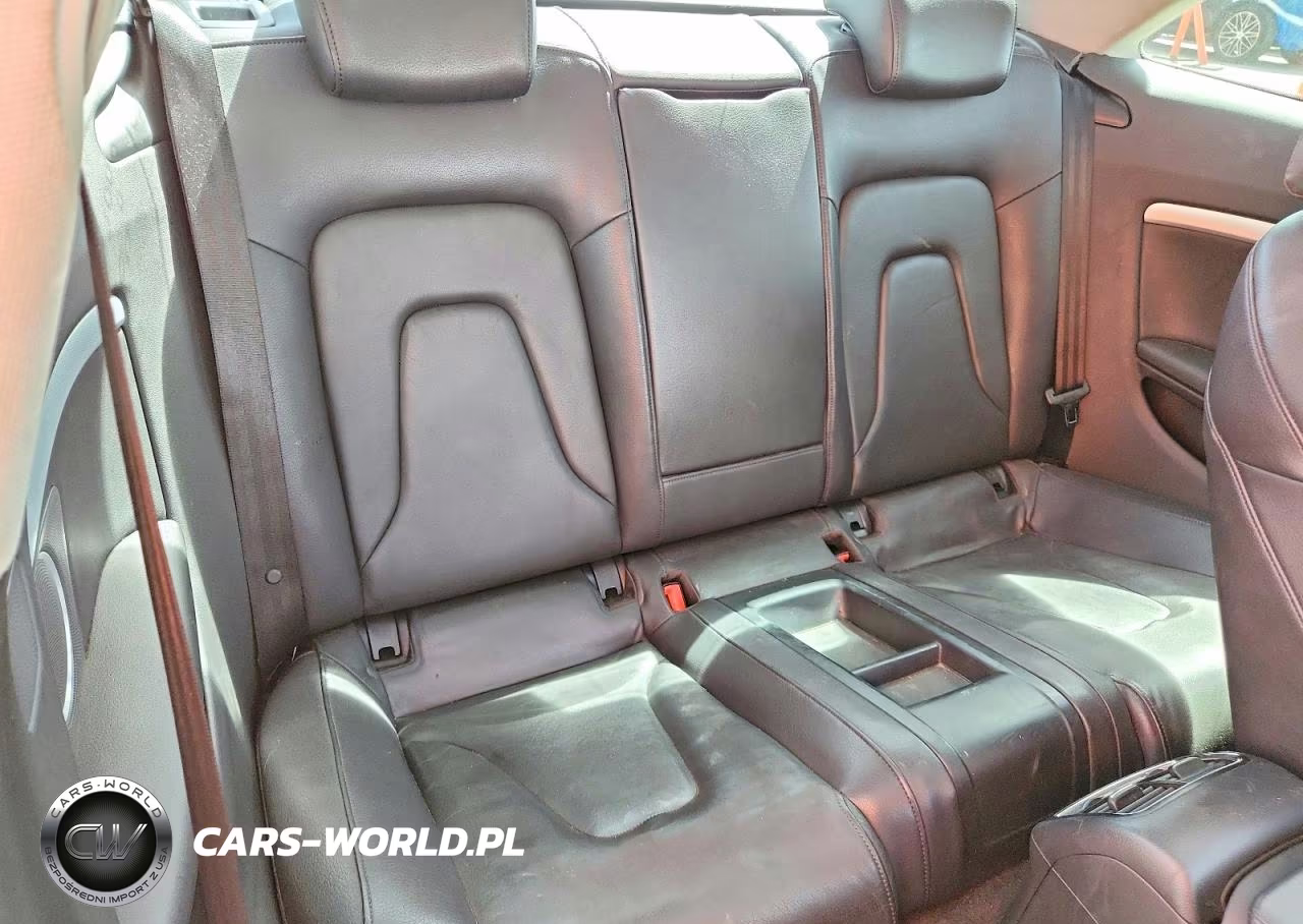 2012 Audi A5 Premium Plus VIN:WAULFAFR7CA016070 - 10