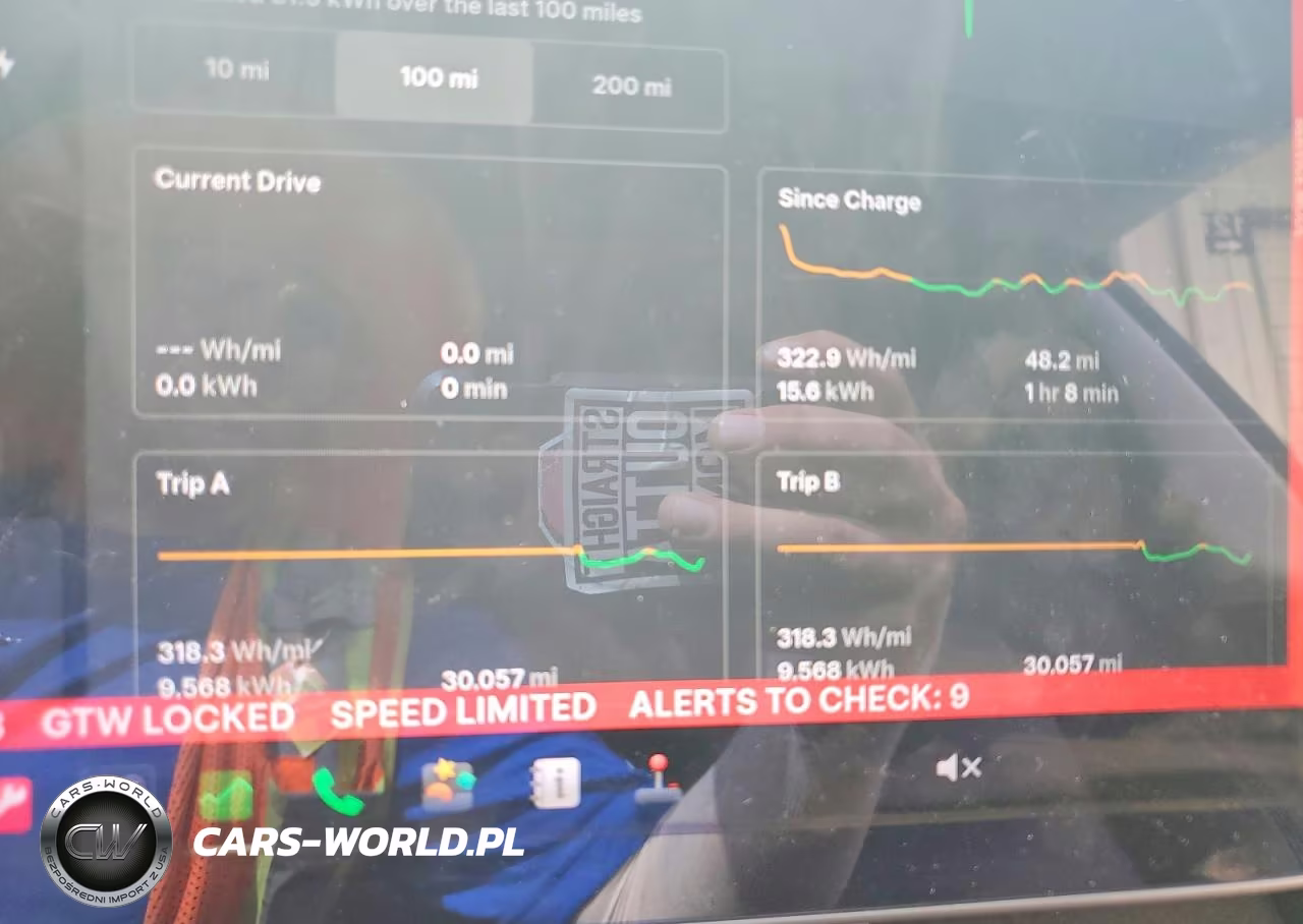 2018 Tesla Model 3 VIN:5YJ3E1EAXJF014173 - 9
