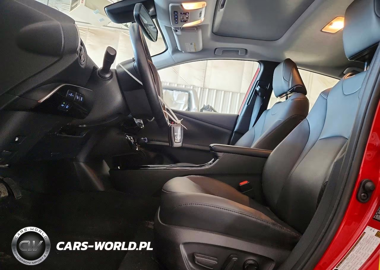 2021 Toyota Prius Xle VIN:JTDKAMFU7M3131874 - 7