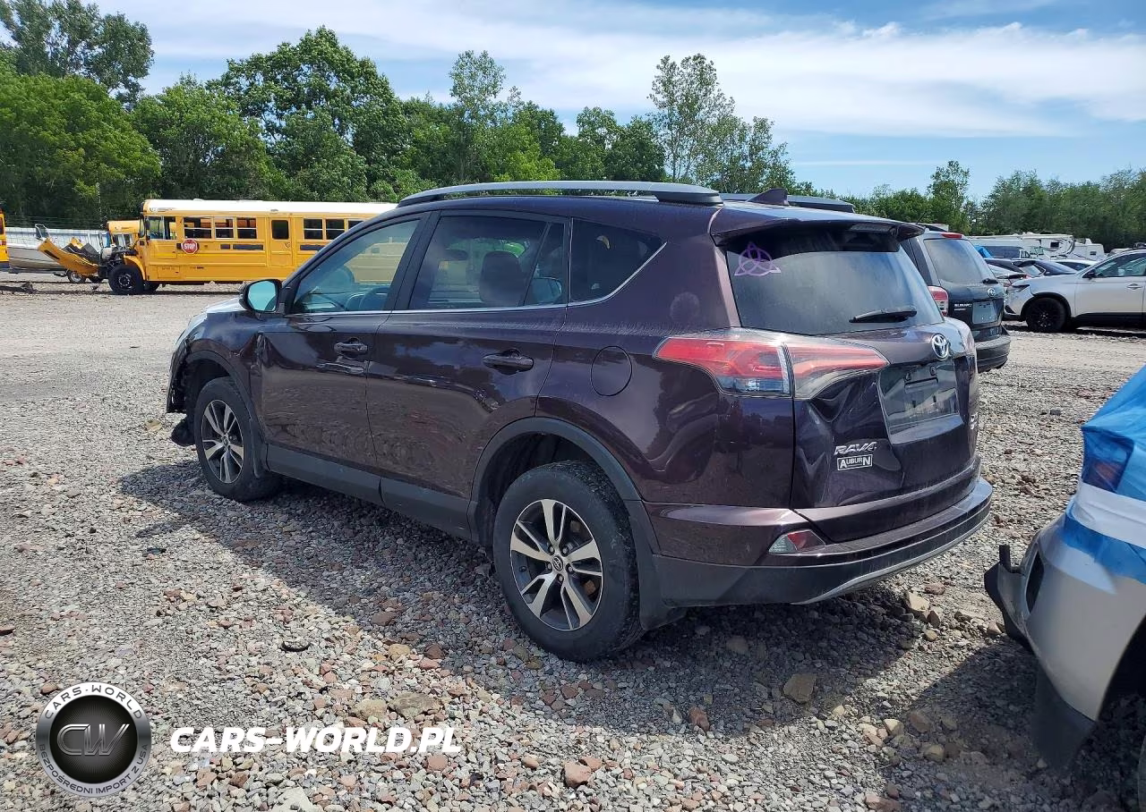 2018 Toyota Rav4 Xle VIN:2T3RFREV0JW819473 - 2