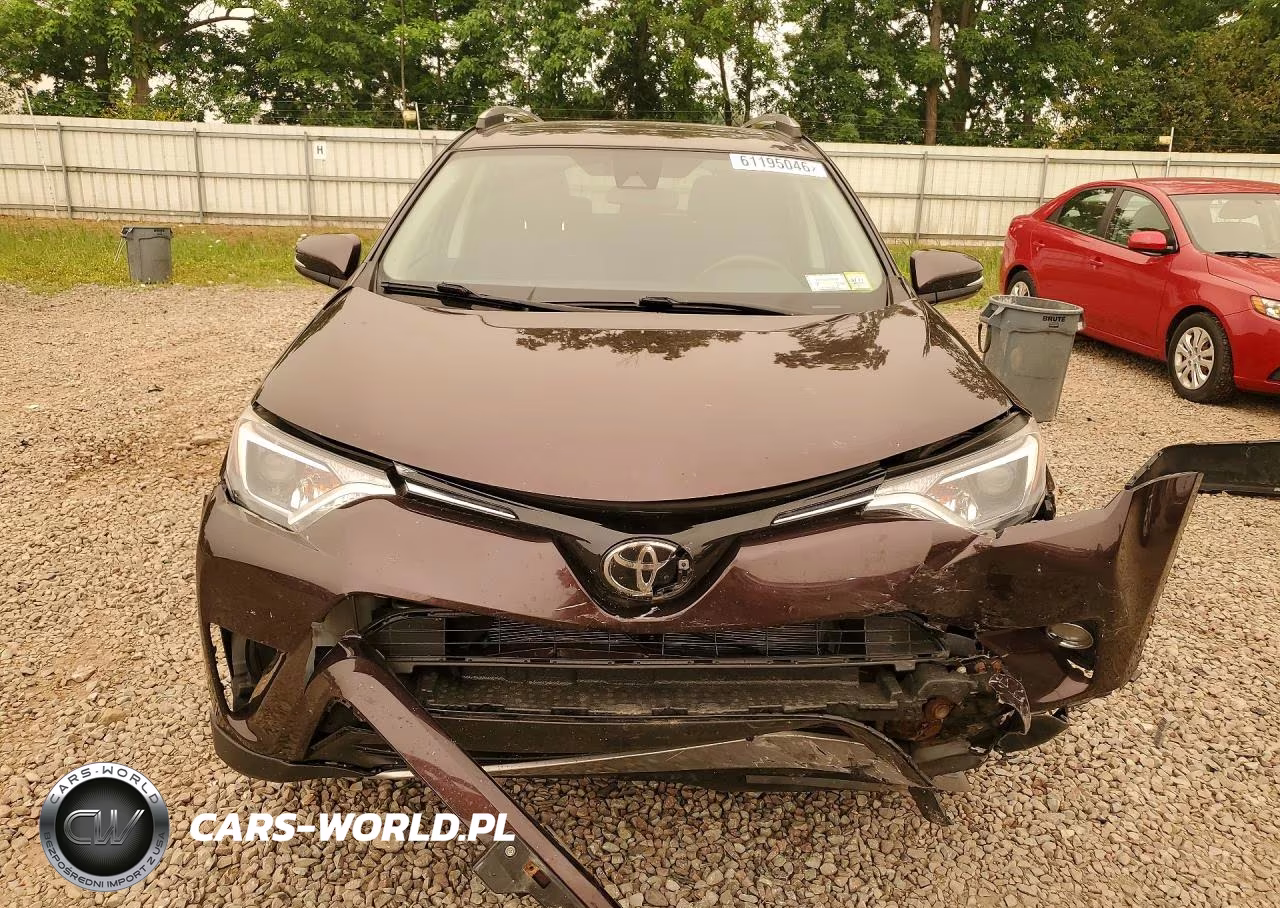 2018 Toyota Rav4 Xle VIN:2T3RFREV0JW819473 - 5
