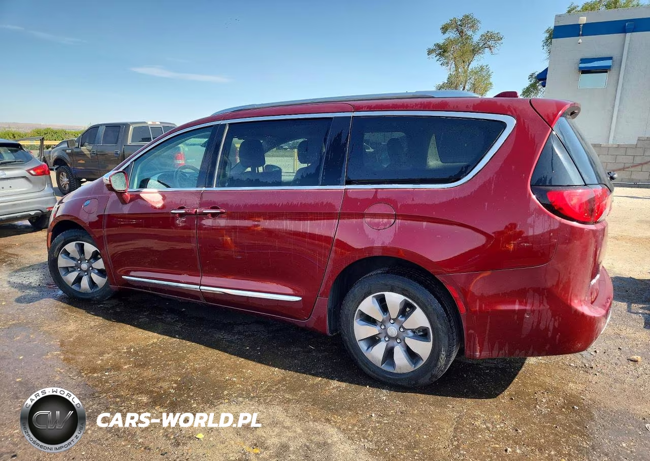2018 Chrysler Pacifica Hybrid Limited VIN:2C4RC1N75JR164300 - 2