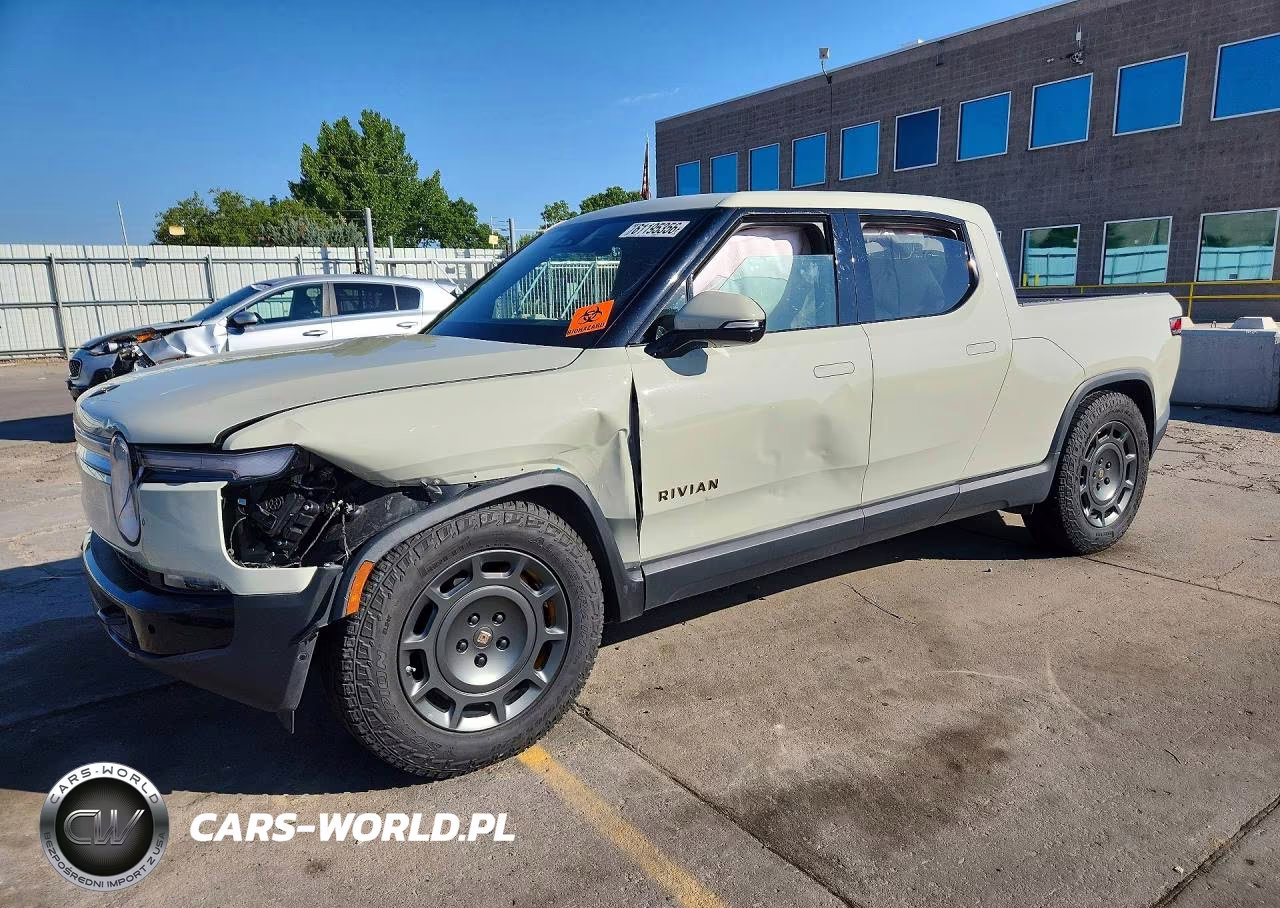 2025 Rivian R1T Adventure