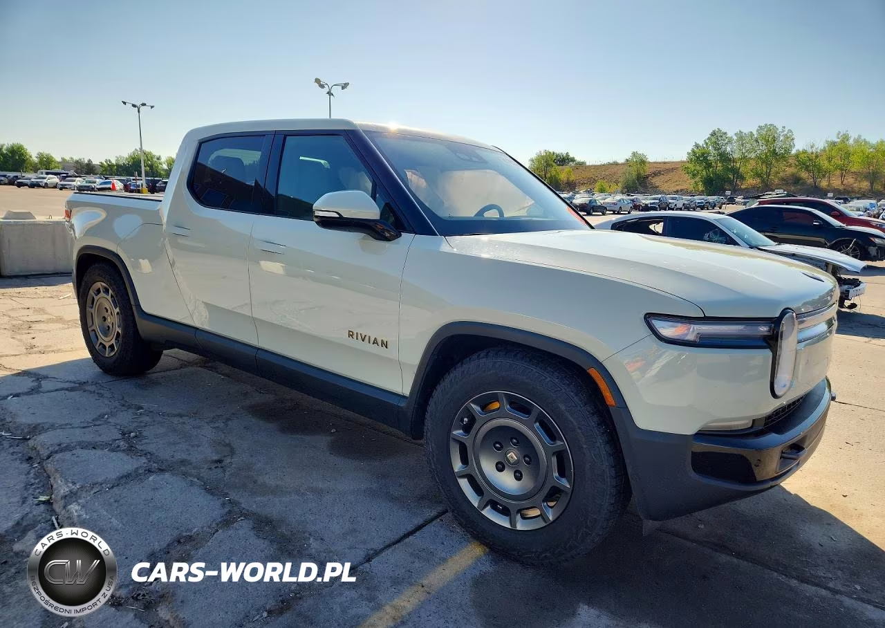 2025 Rivian R1T Adventure VIN:7FCTGCAA1SN041349 - 4