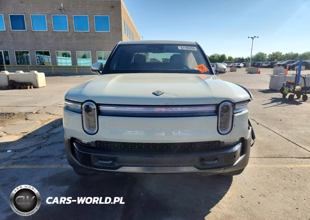 2025 Rivian R1T Adventure VIN:7FCTGCAA1SN041349 - 5