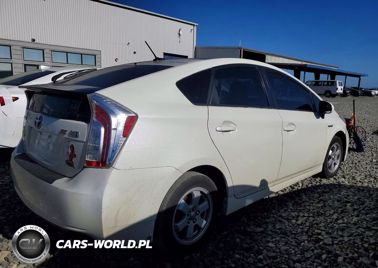 2012 Toyota Prius Three VIN:JTDKN3DU1C5424884 - 3