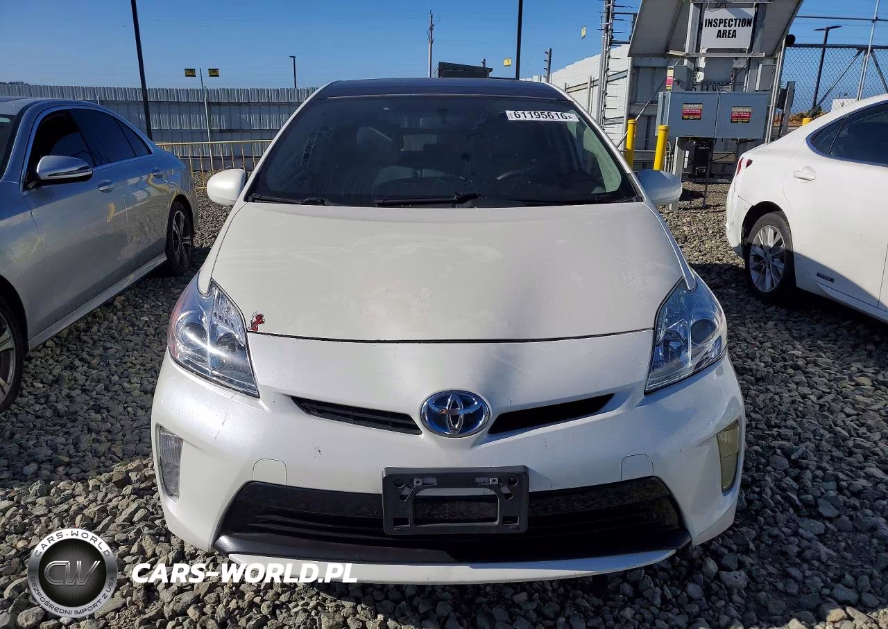 2012 Toyota Prius Three VIN:JTDKN3DU1C5424884 - 5