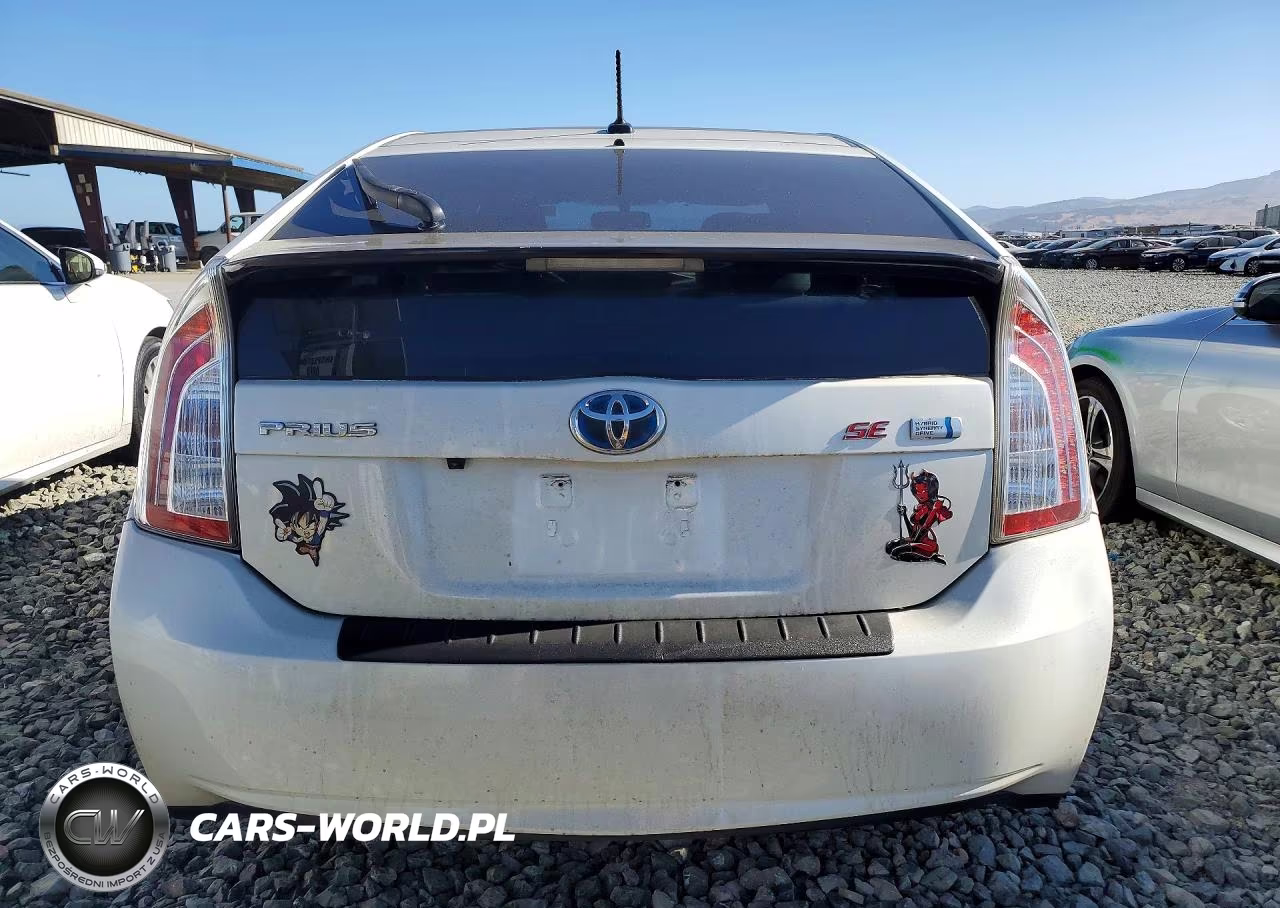 2012 Toyota Prius Three VIN:JTDKN3DU1C5424884 - 6