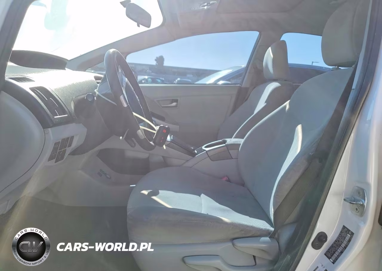 2012 Toyota Prius Three VIN:JTDKN3DU1C5424884 - 7