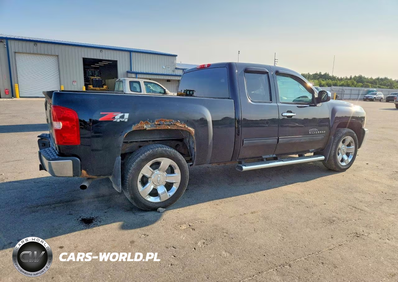 2013 Chevrolet Silverado K1500 Lt VIN:1GCRKSE75DZ412371 - 3