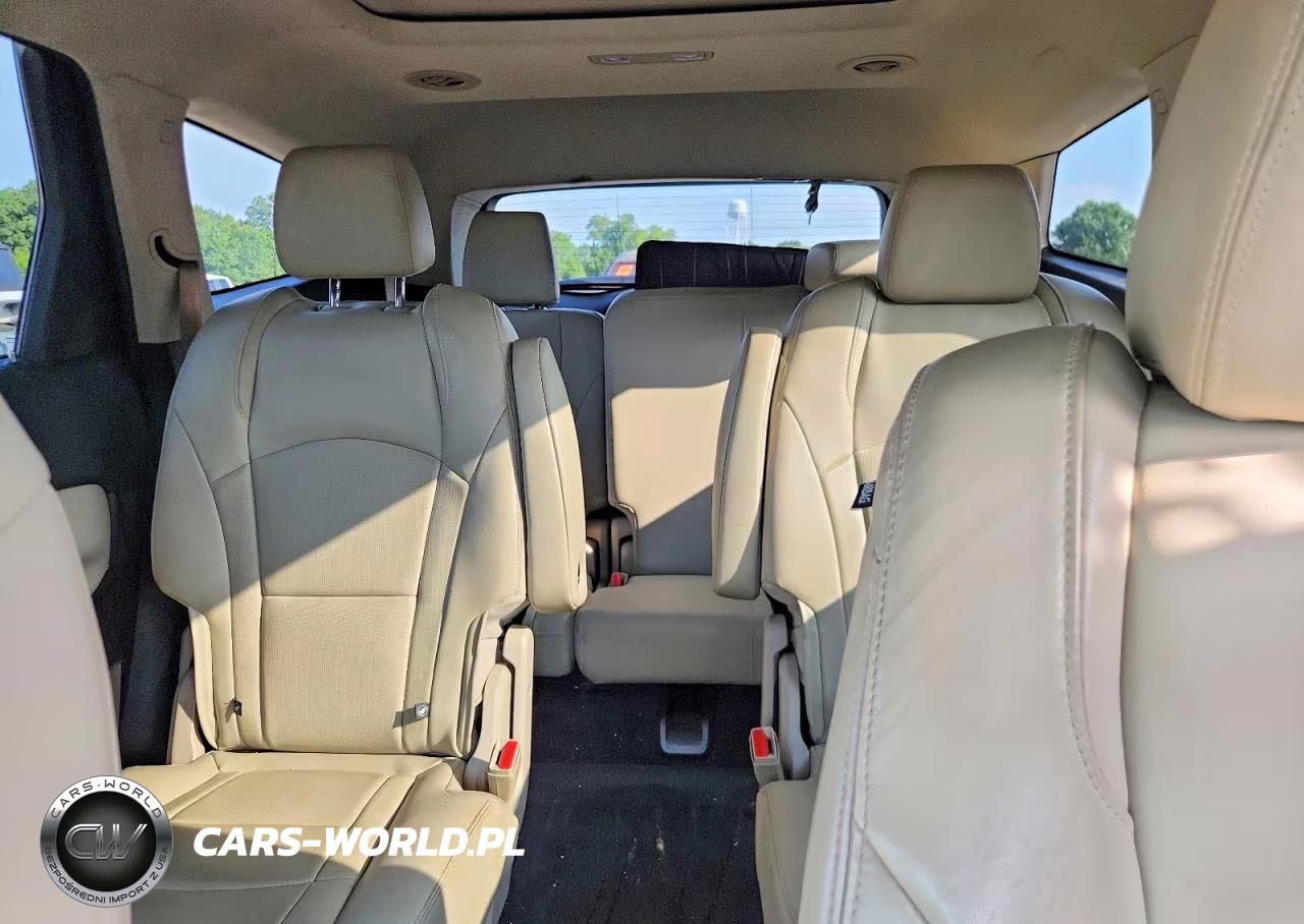 2019 Buick Enclave Essence VIN:5GAERBKWXKJ245055 - 10