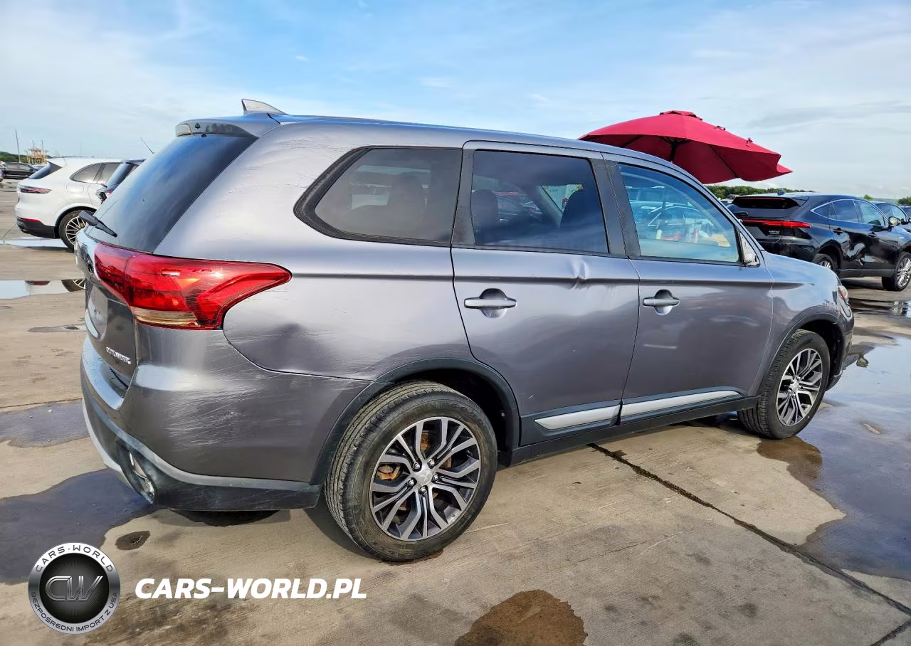 2018 Mitsubishi Outlander Es VIN:JA4AD2A38JJ003814 - 3