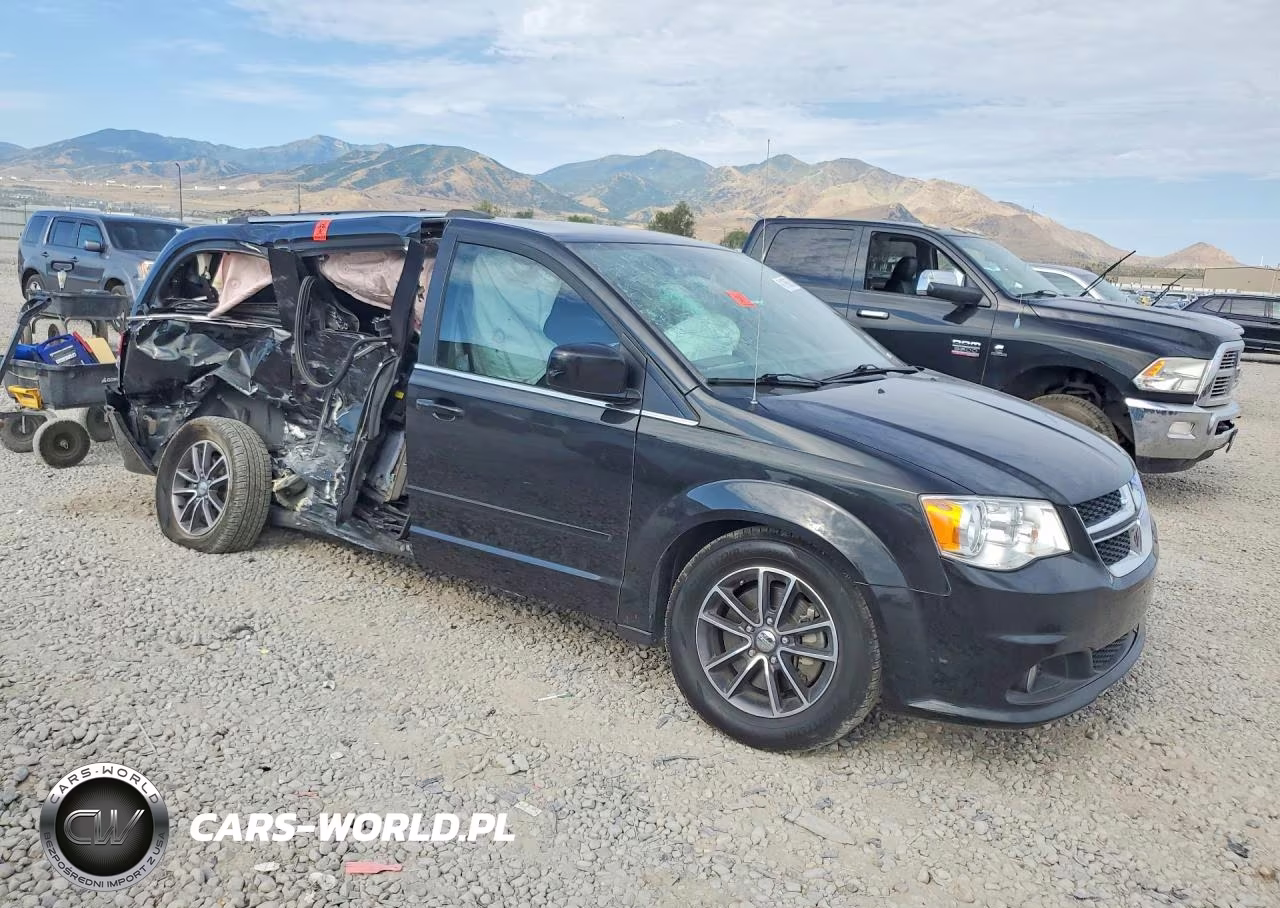 2017 Dodge Grand Caravan Sxt VIN:2C4RDGCG8HR737638 - 4