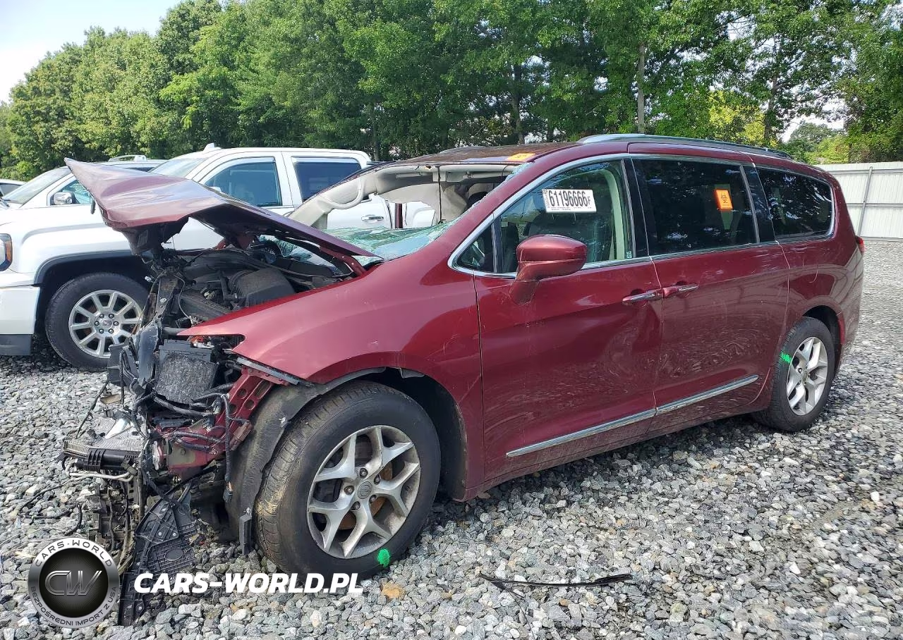 2018 Chrysler Pacifica Touring L
