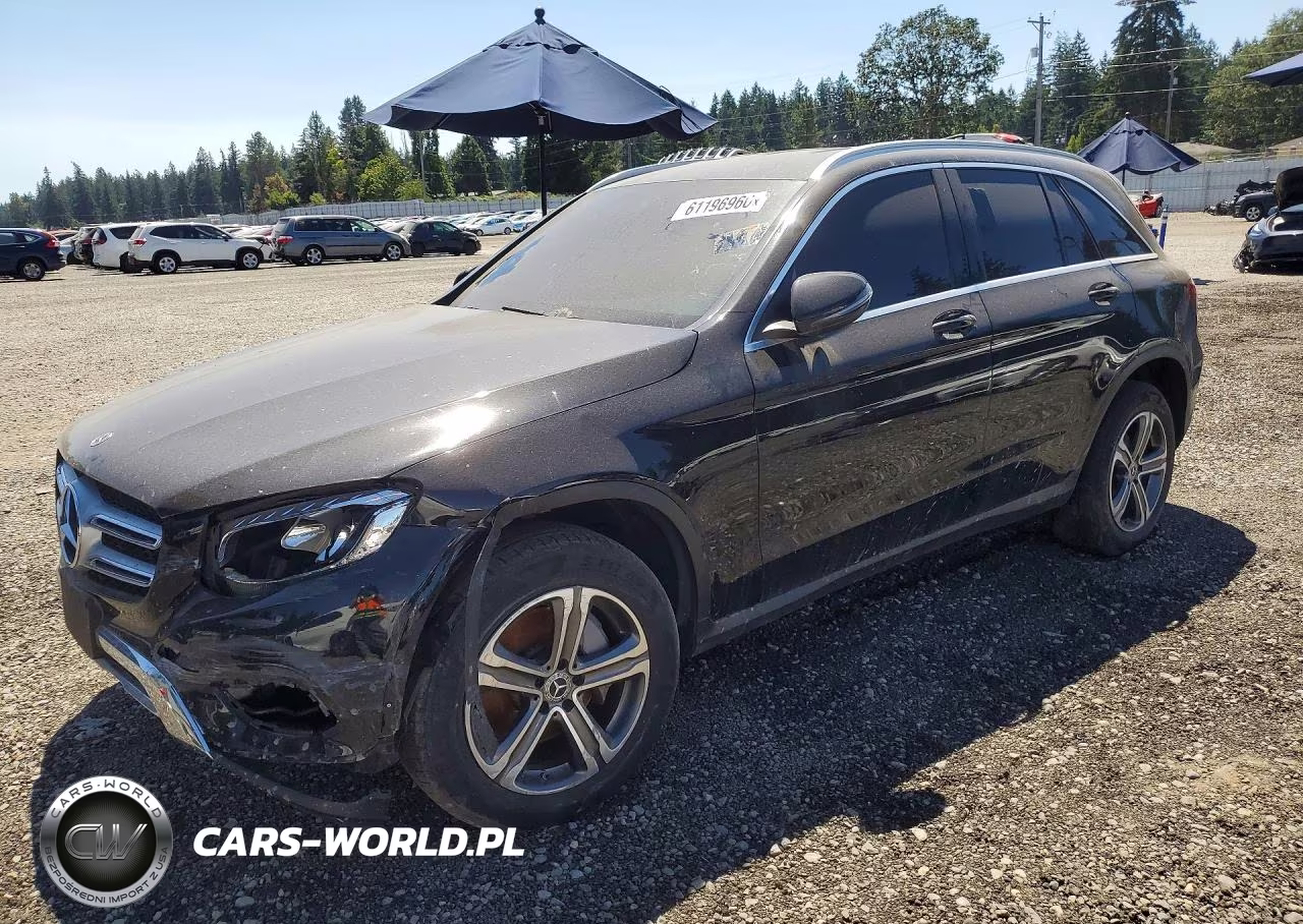 2017 Mercedes-Benz Glc 300 4Matic – zdjęcie 1 z 13