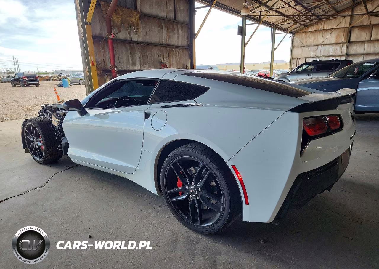2015 Chevrolet Corvette Stingray Z51 3Lt VIN:1G1YM2D7XF5124548 - 2