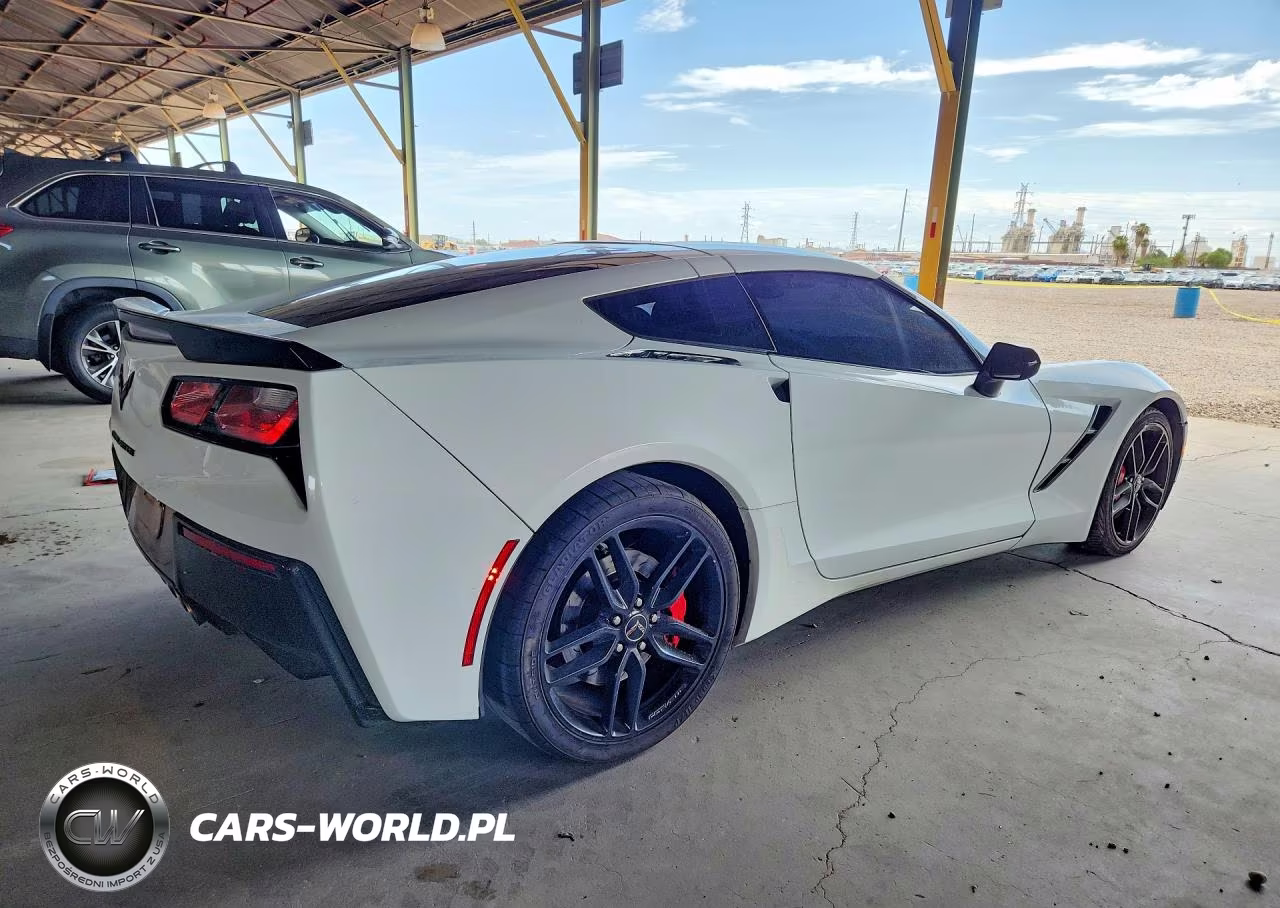 2015 Chevrolet Corvette Stingray Z51 3Lt VIN:1G1YM2D7XF5124548 - 3