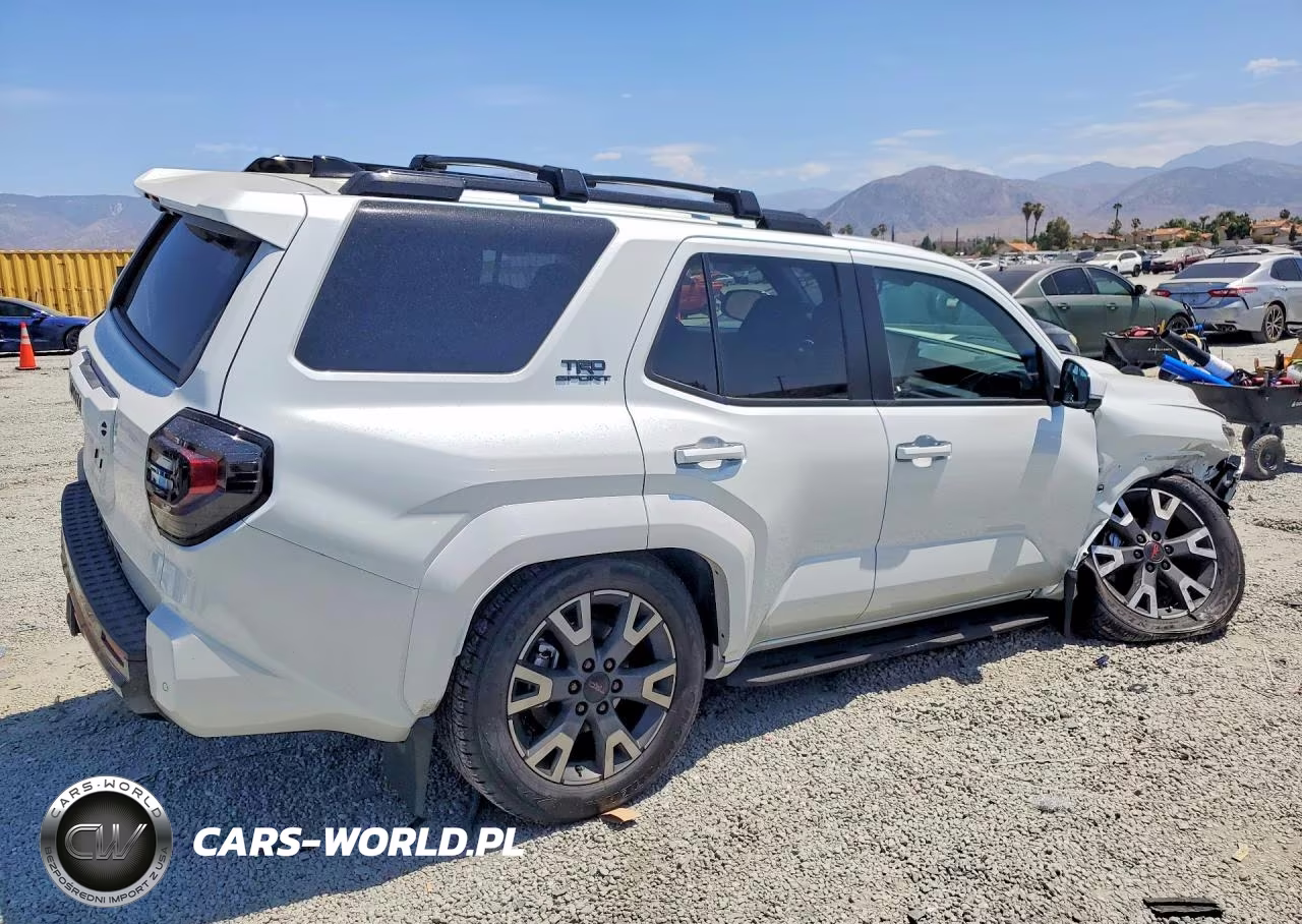 2026 Toyota 4Runner Trd Sport Premium VIN:JTEVA5BR3T5100995 - 3
