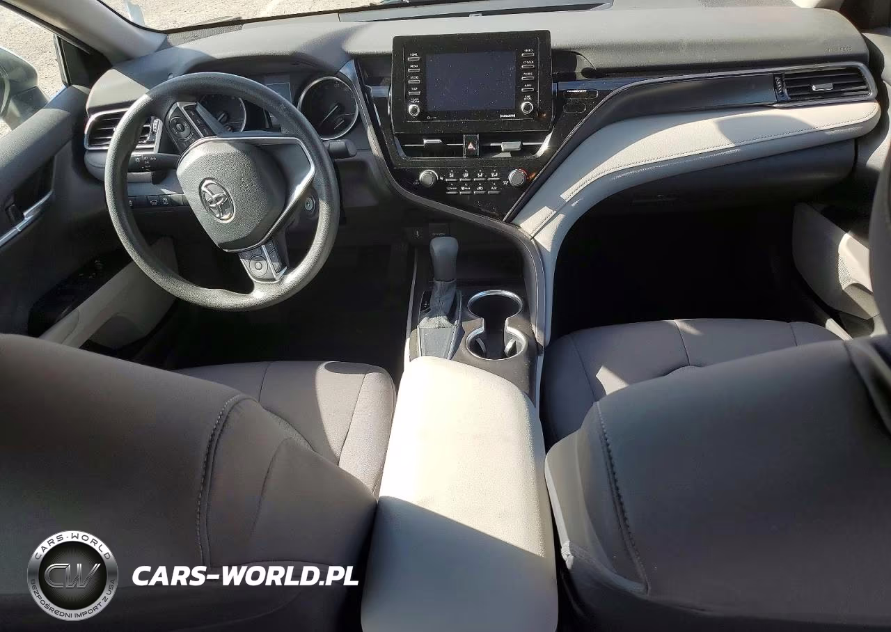2021 Toyota Camry Le VIN:4T1C11AKXMU468974 - 8