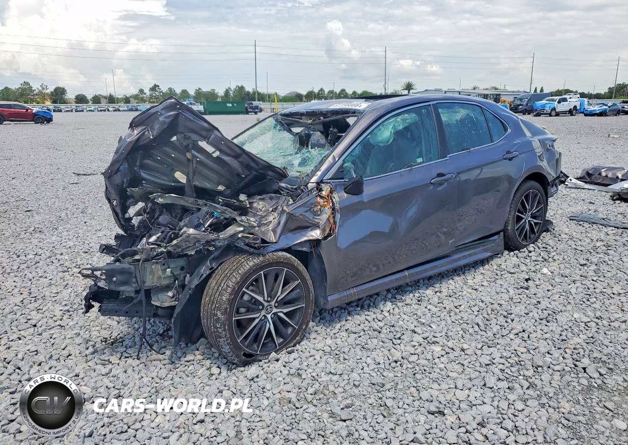 2023 Toyota Camry Se – zdjęcie 1 z 13