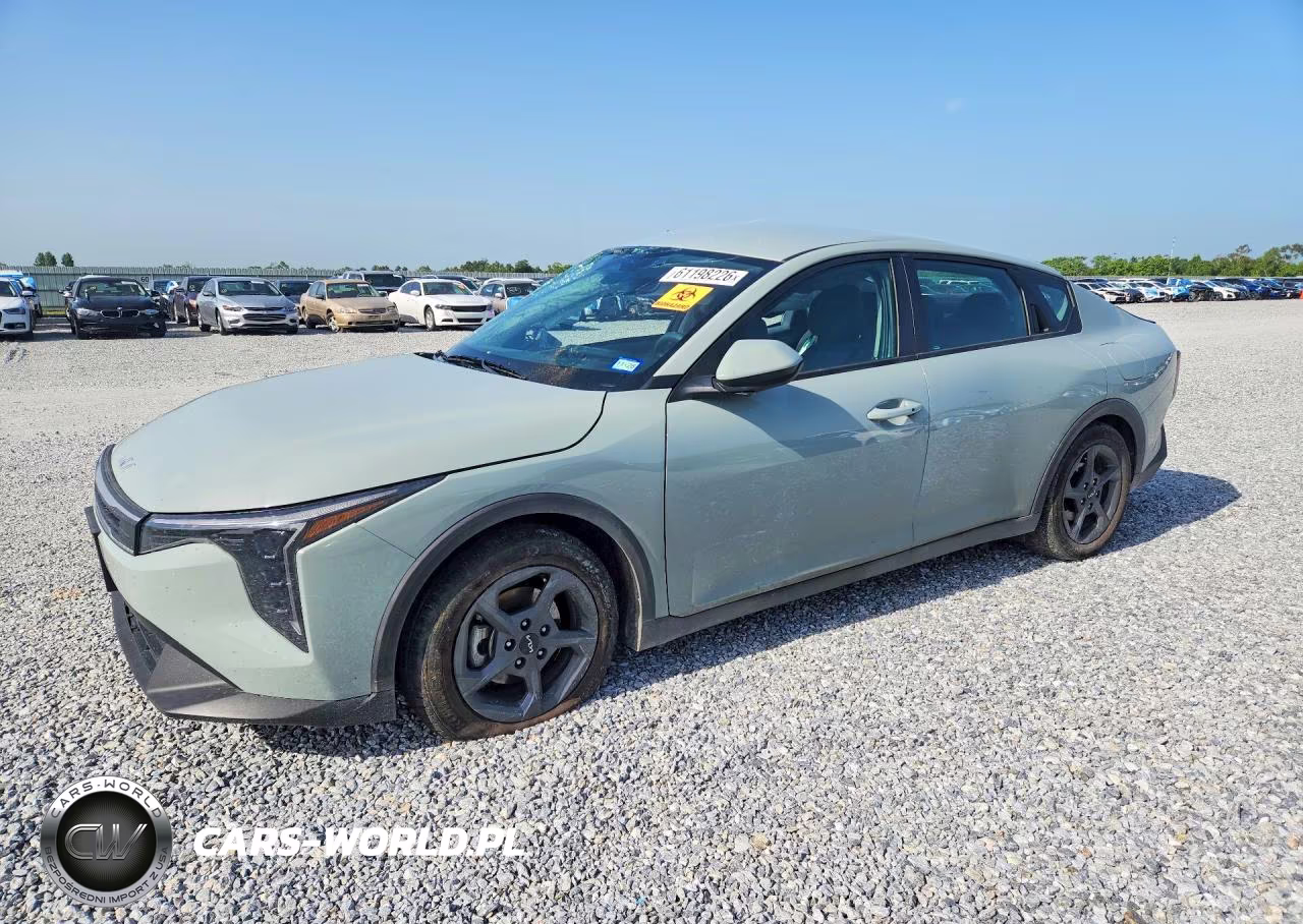 2025 Kia K4 Lxs VIN:3KPFT4DE7SE008962 - 1