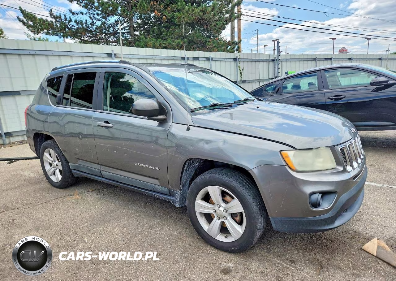 2011 Jeep Compass Sport VIN:1J4NT1FB5BD205072 - 4