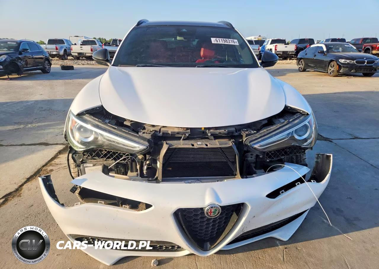 2020 Alfa Romeo Stelvio Ti VIN:ZASPAKBN7L7C75514 - 5