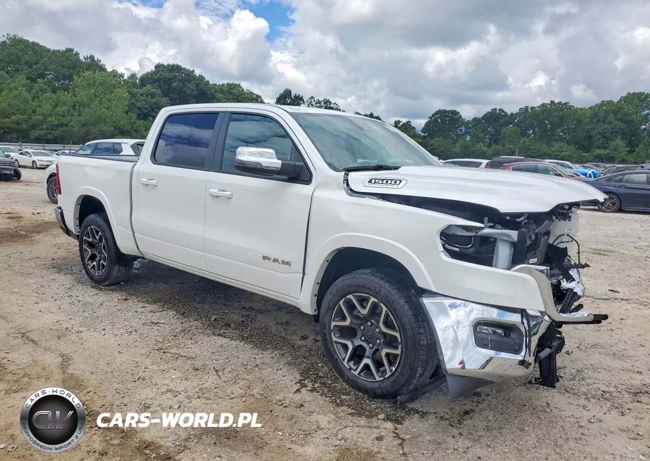2026 Ram 1500 Laramie VIN:3C6SRFJP8T4167910 - 4