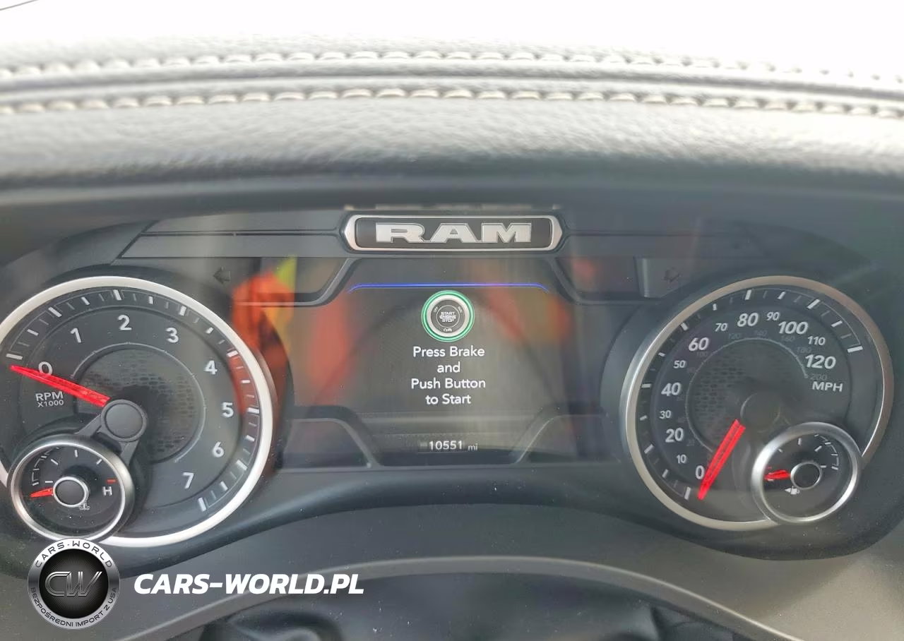 2026 Ram 1500 Laramie VIN:3C6SRFJP8T4167910 - 9