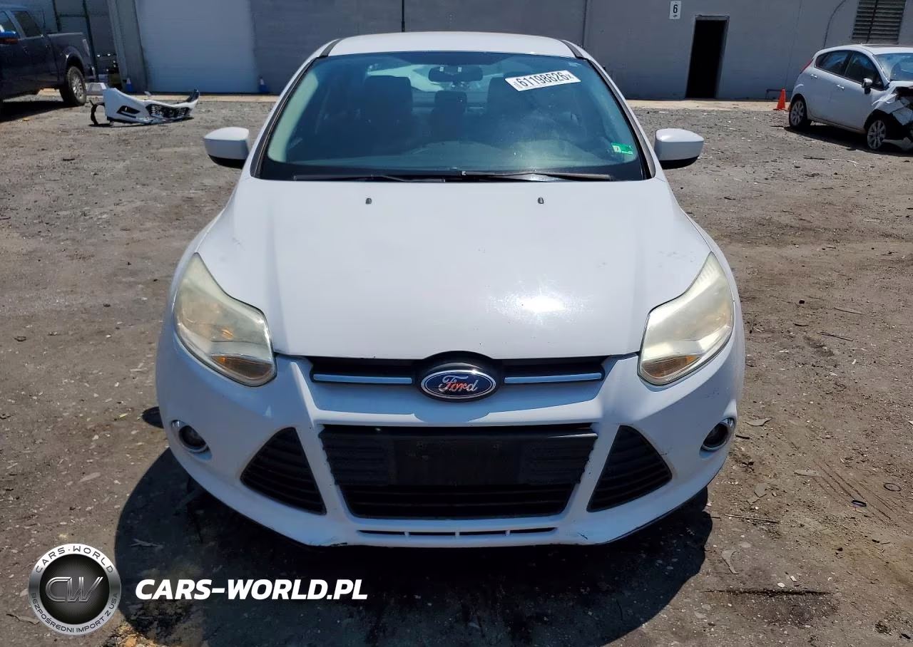 2012 Ford Focus VIN:1FAHP3F20CL458123 - 5