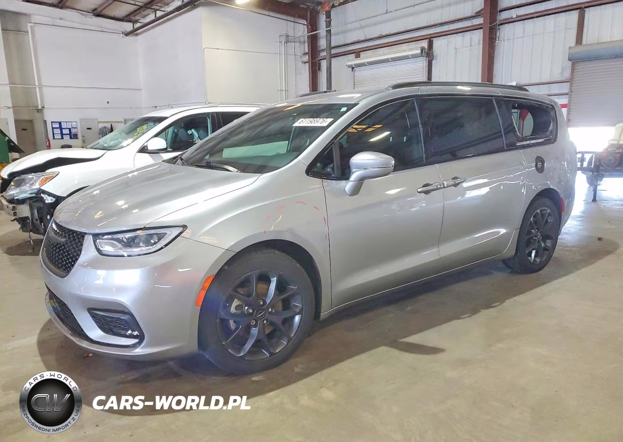 2021 Chrysler Pacifica Touring