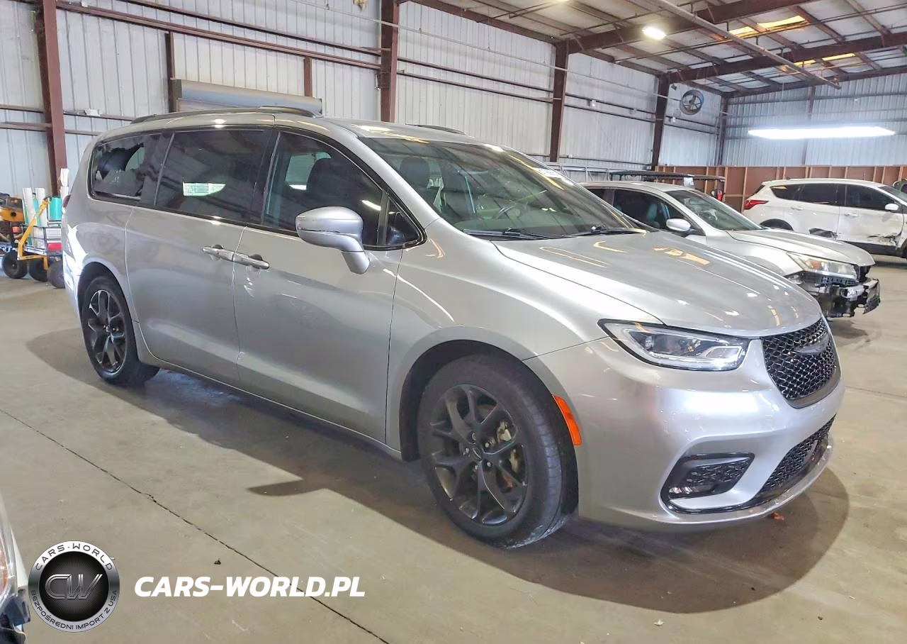 2021 Chrysler Pacifica Touring VIN:2C4RC1FG9MR593314 - 4