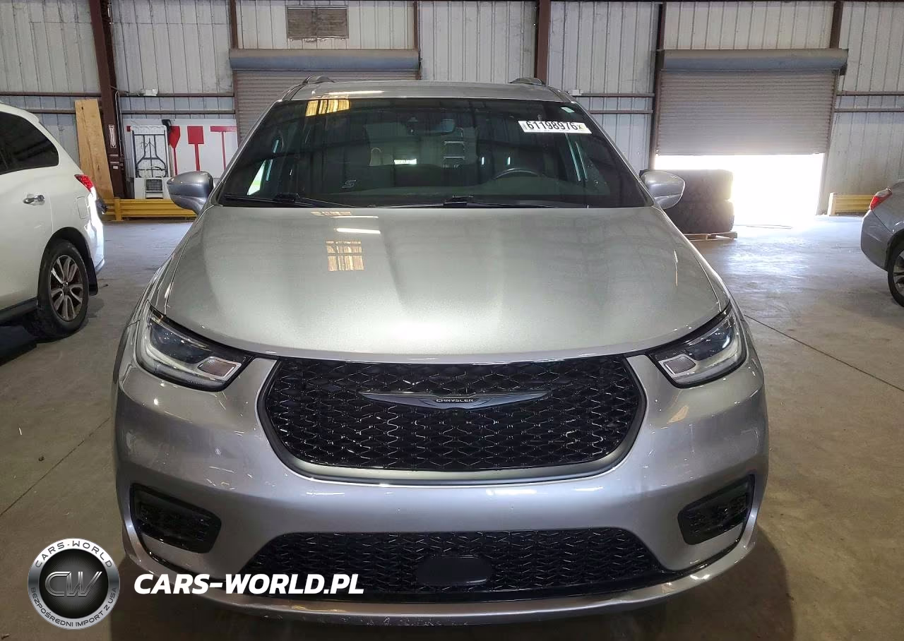 2021 Chrysler Pacifica Touring VIN:2C4RC1FG9MR593314 - 5