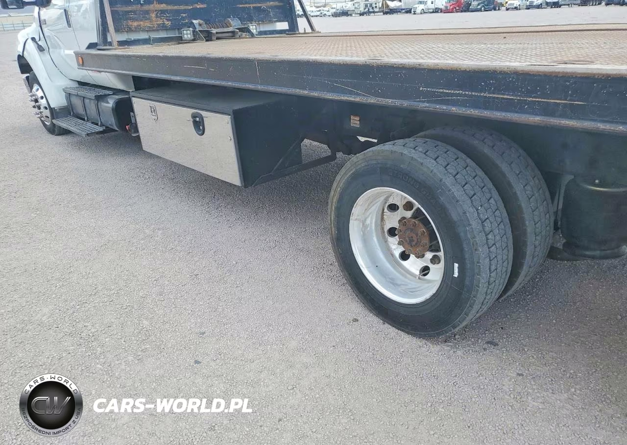 2015 Ford F650 Super Duty VIN:3FRWX6FE1FV728196 - 14