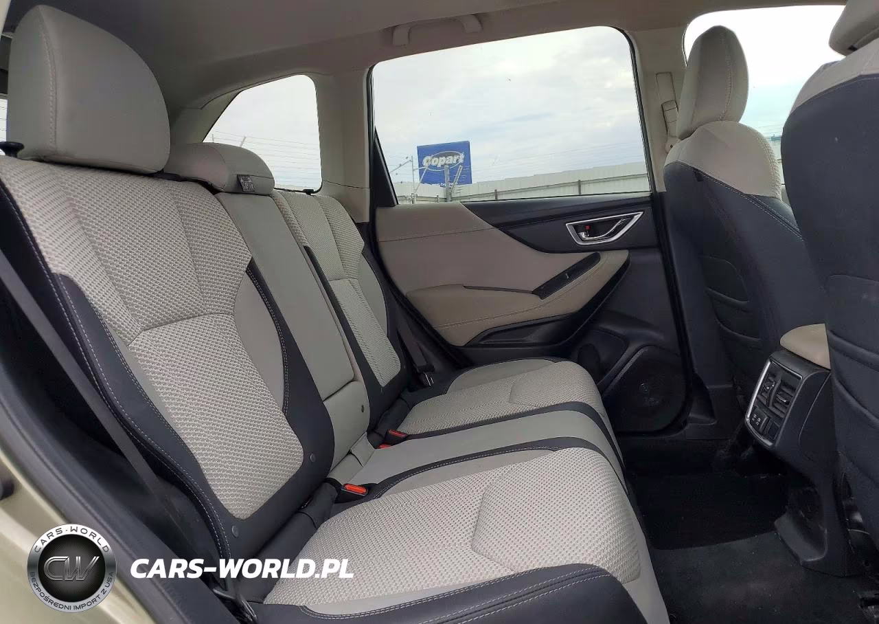 2019 Subaru Forester Premium VIN:JF2SKAGC2KH592161 - 10