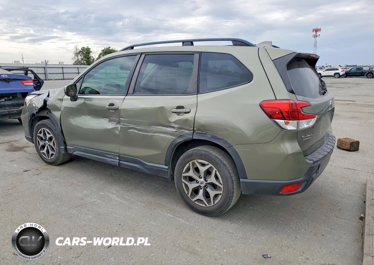 2019 Subaru Forester Premium VIN:JF2SKAGC2KH592161 - 2