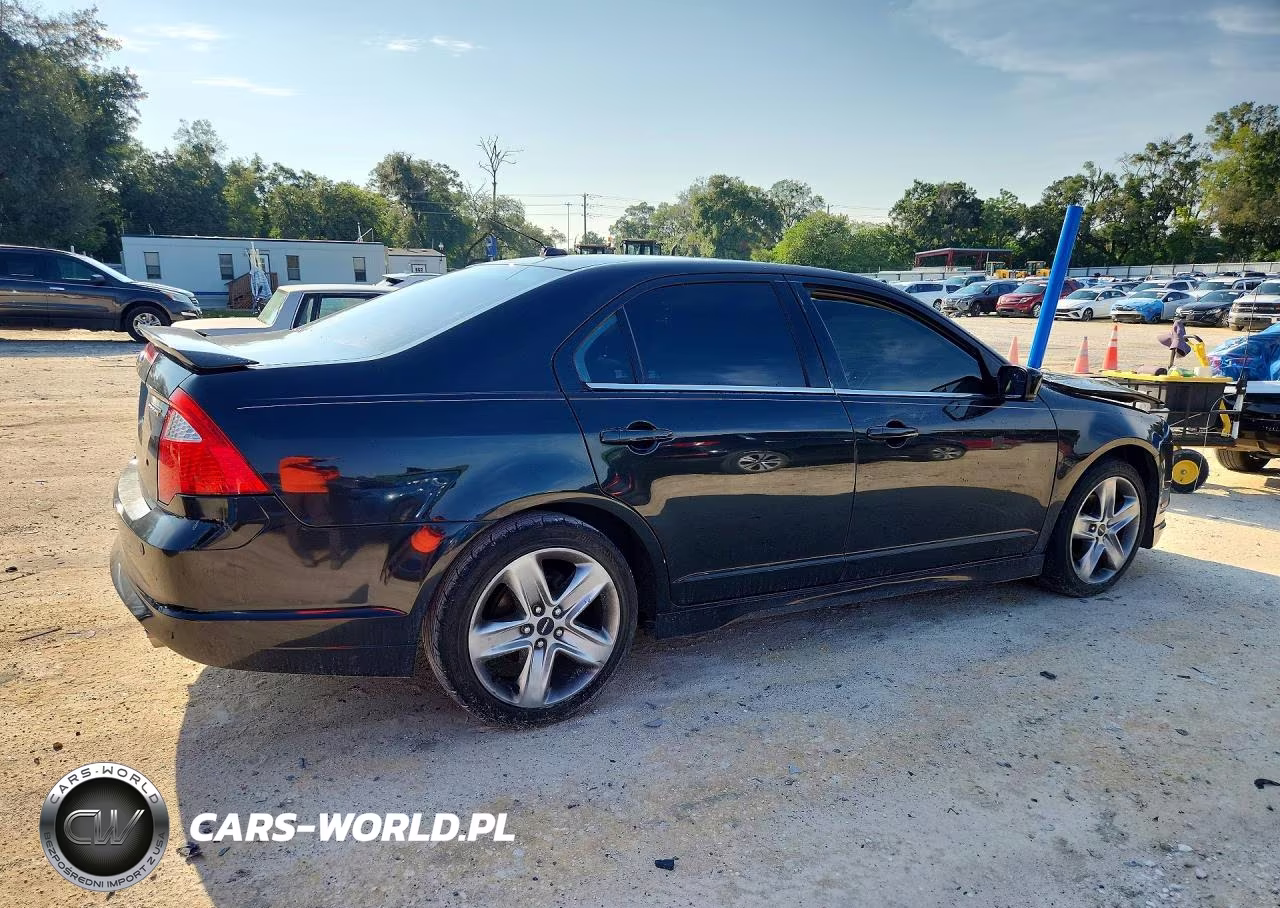 2012 Ford Fusion Sport VIN:3FAHP0KC8CR360214 - 3
