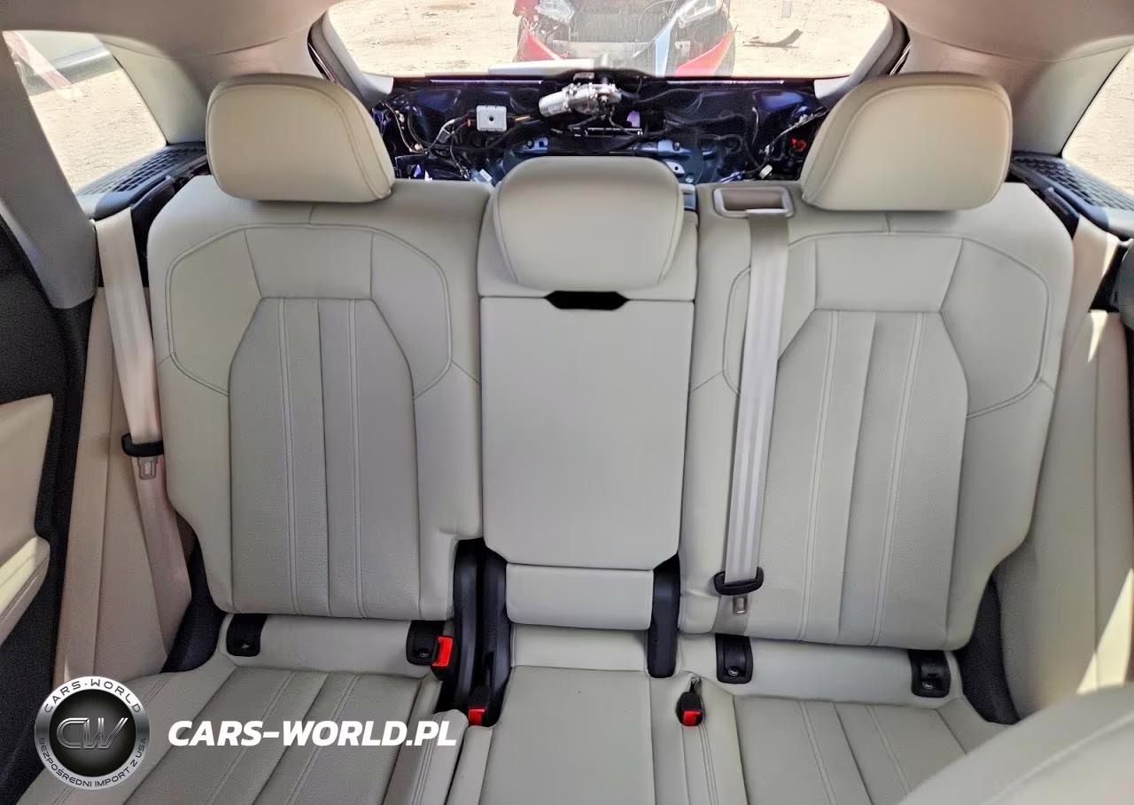 2026 Audi Q5 Premium Plus VIN:WA12AAGU3T2022081 - 10