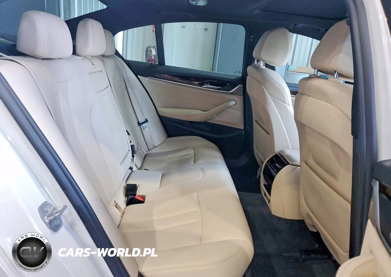 2018 BMW 530 Xi VIN:WBAJA7C54JWC75032 - 10