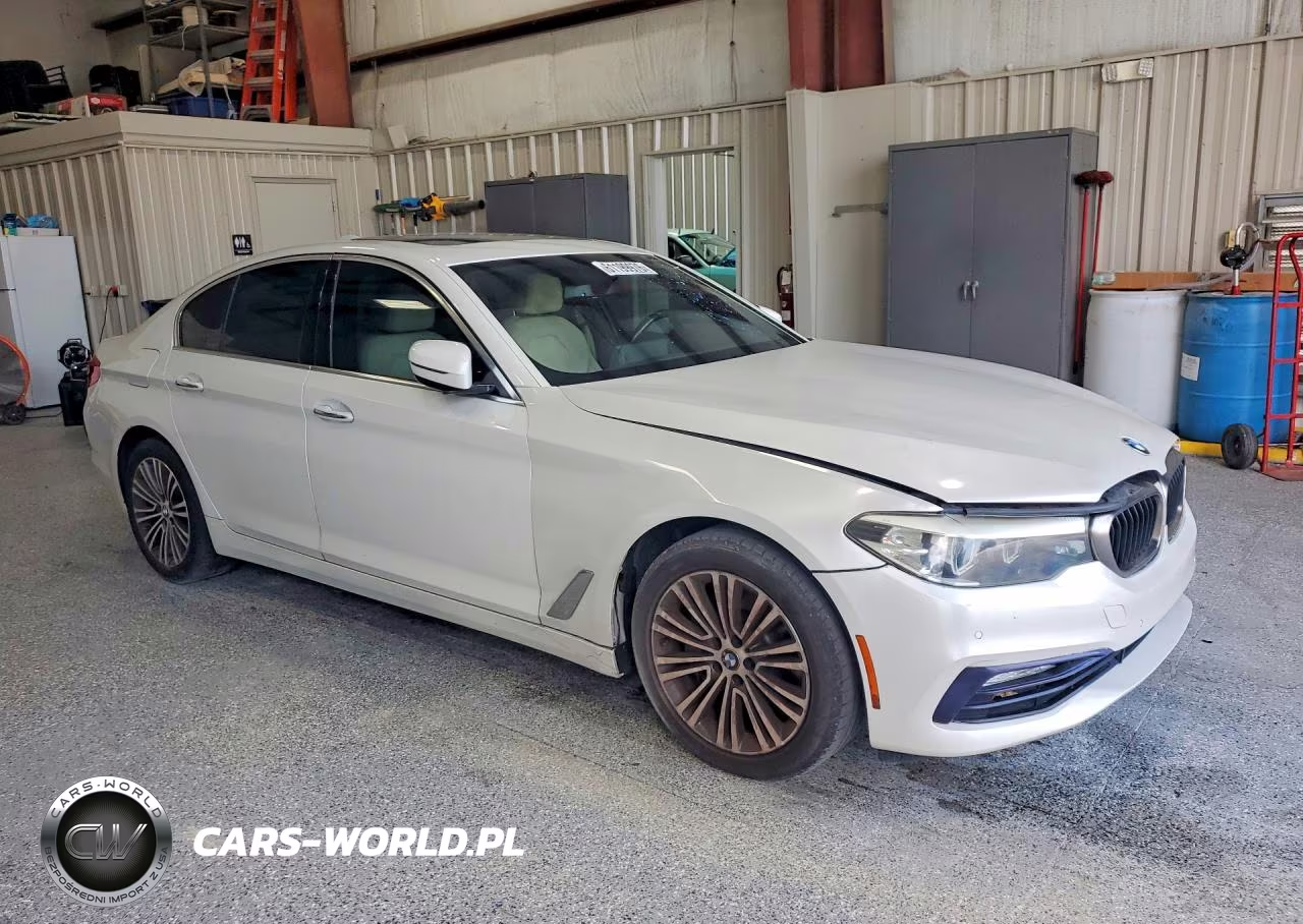 2018 BMW 530 Xi VIN:WBAJA7C54JWC75032 - 4
