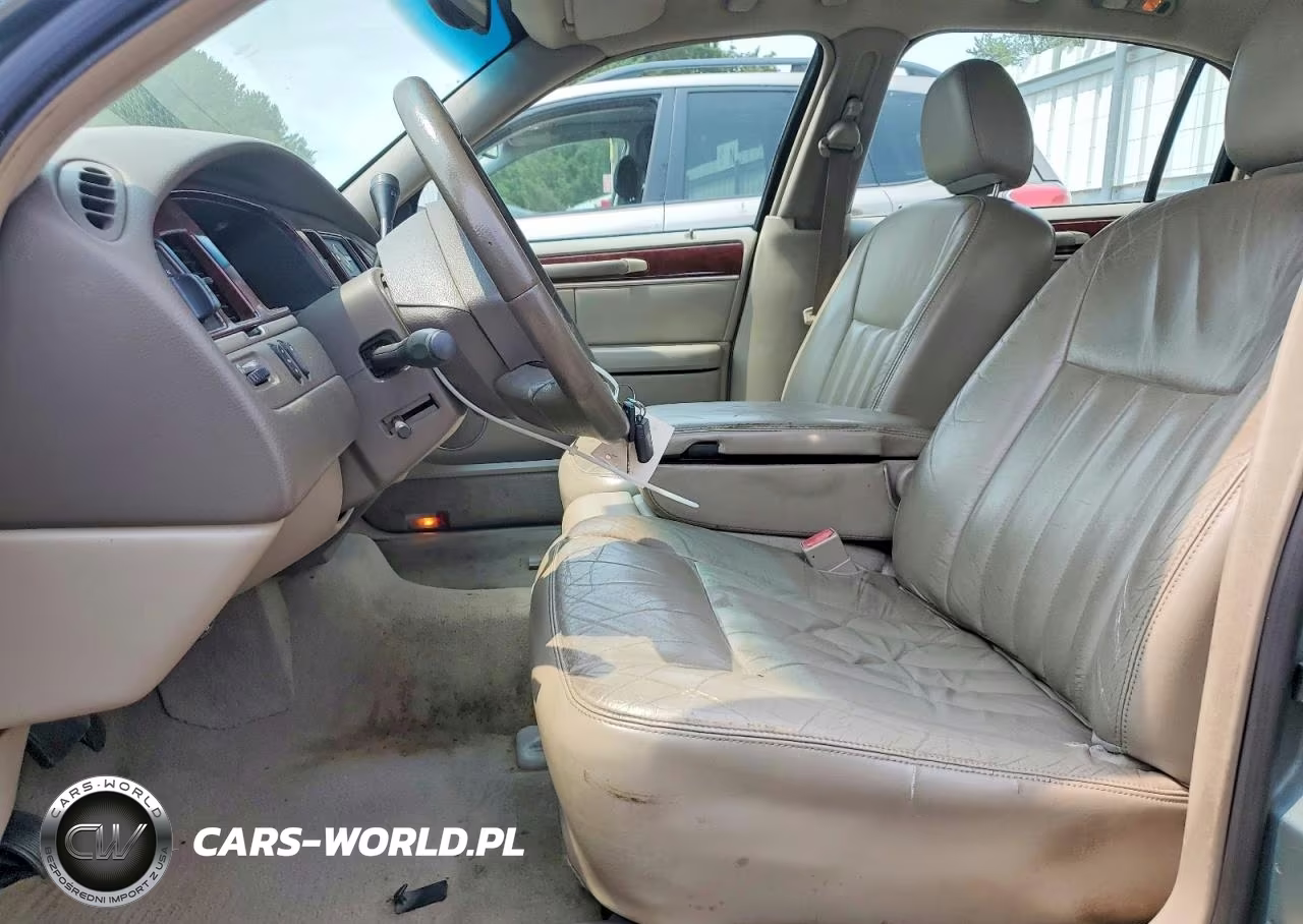 2005 Lincoln Town Car Signature VIN:1LNHM81W05Y606427 - 7