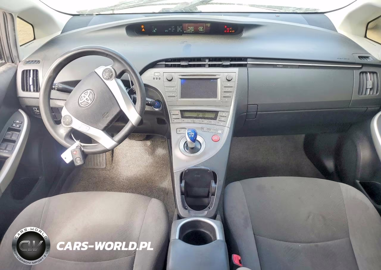 2013 Toyota Prius Two VIN:JTDKN3DU4D5650712 - 8