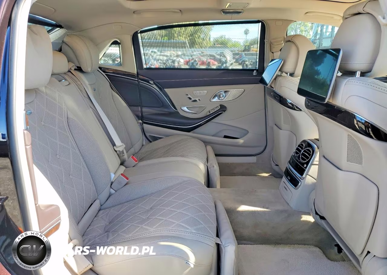 2020 Mercedes-Benz S Mercedes-Maybach S560 4Matic VIN:W1KUX8GB1LA533725 - 10