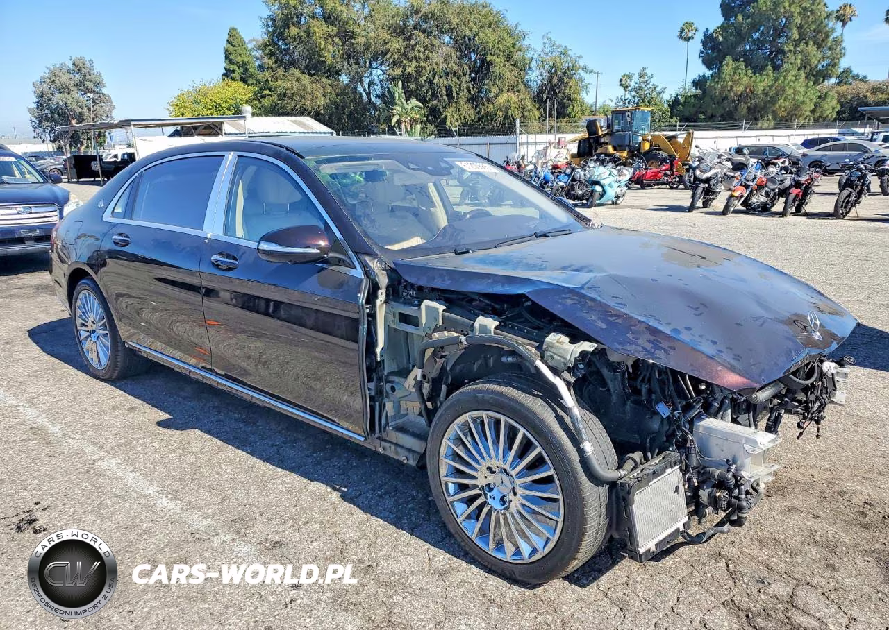 2020 Mercedes-Benz S Mercedes-Maybach S560 4Matic VIN:W1KUX8GB1LA533725 - 4